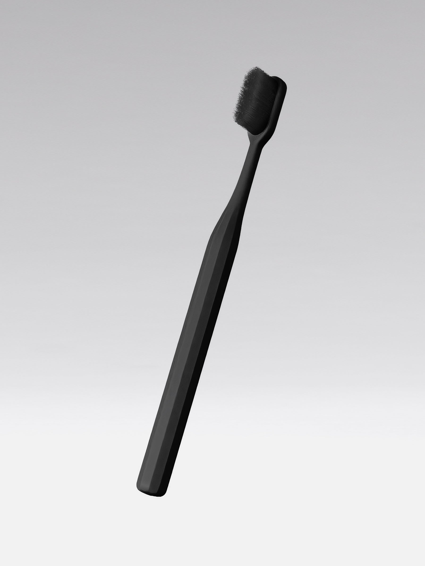 ESSENTIAL BRUSH | KARTÁČEK