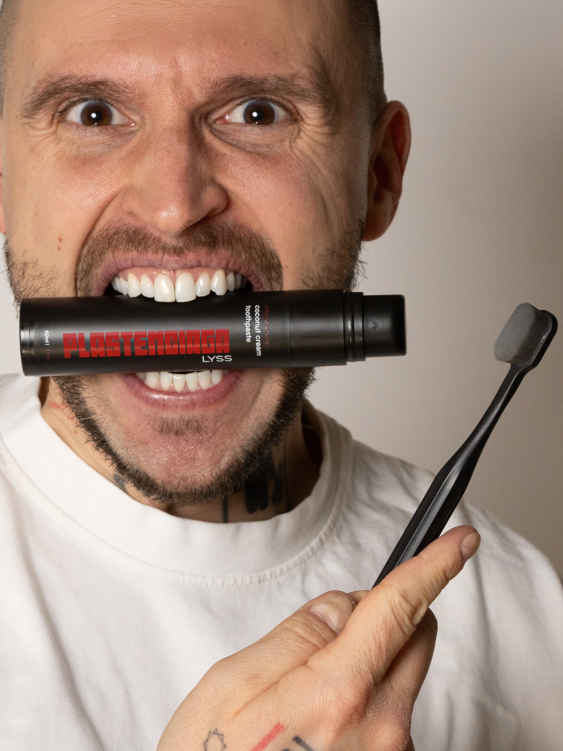 ESSENTIAL BRUSH | KARTÁČEK
